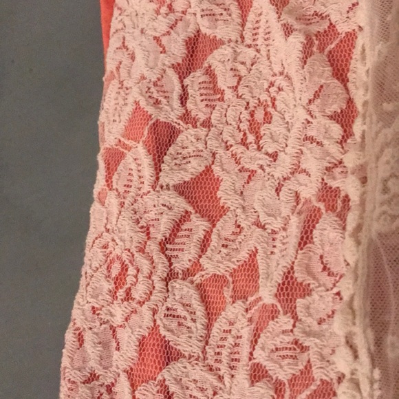 Top - Picture 4 of 6